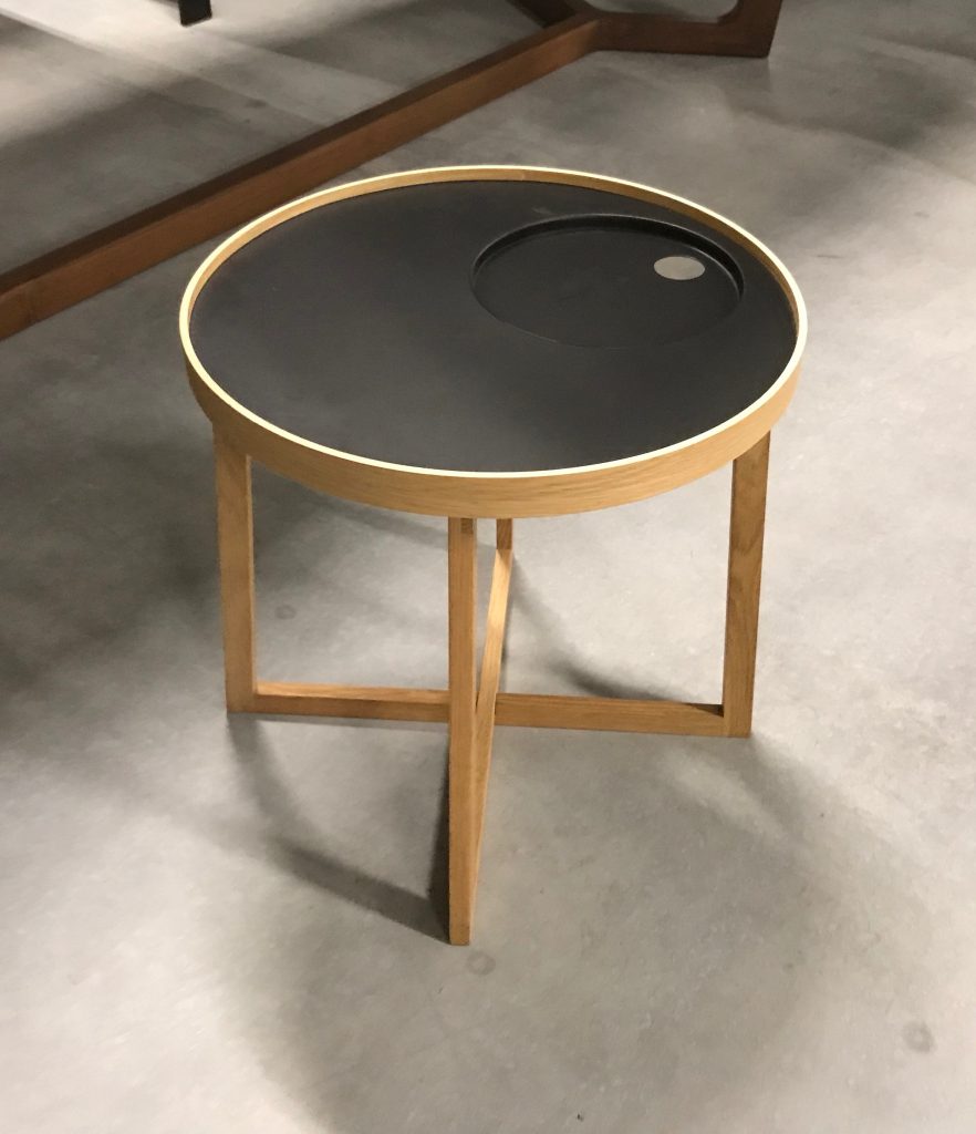 Pilante Side Table